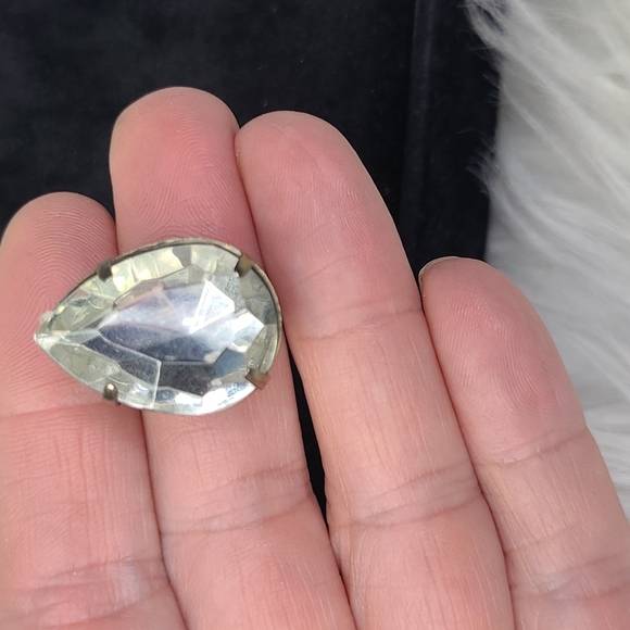 Vintage Earrings Large  Rhinestone Pear Shaped Wedding Evening Dressy Retro Rock - Picture 3 of 3